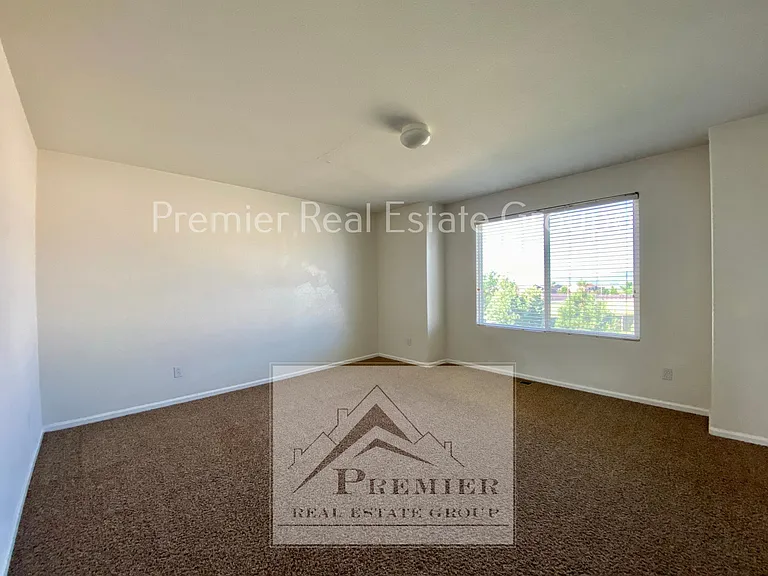 3484 Spotted Tail Dr — Photo 10
