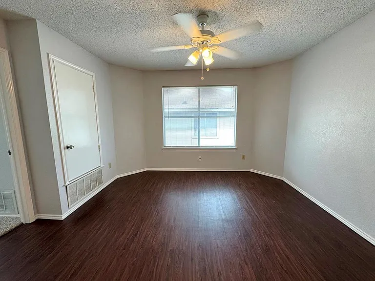 14009 Maricella Ln — Photo 16