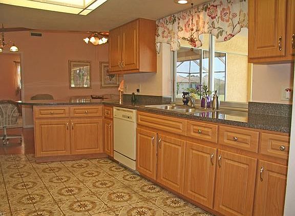 3rd image of 2405 Country Club Blvd
