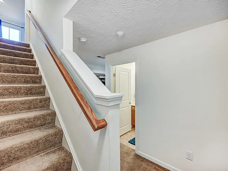 1404 Artesian Ln — Photo 13