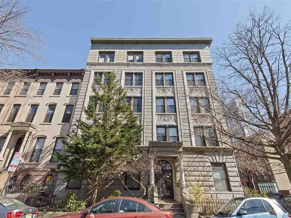 258 Barrow St #3D