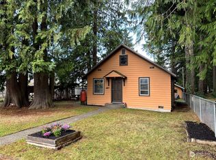 607 E 4th St, Port Angeles, WA