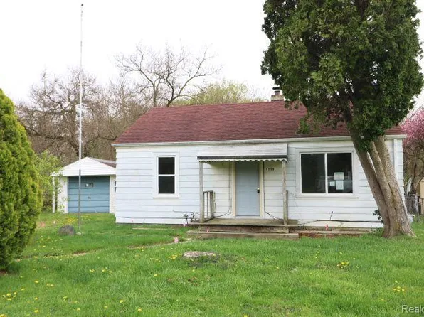 1119 W Klein St, Mount Morris, MI 48458