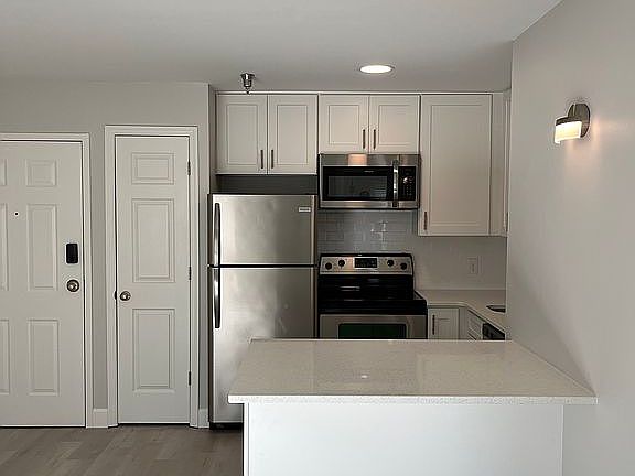2nd image of 200 Sandestin Ln APT 629