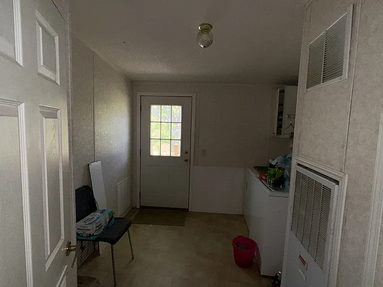 198 County Road 1165 — Photo 14