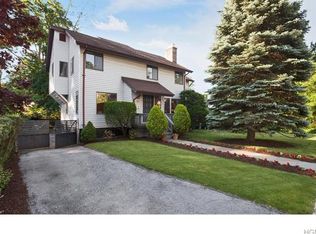 11 Stafford Pl, Larchmont, NY