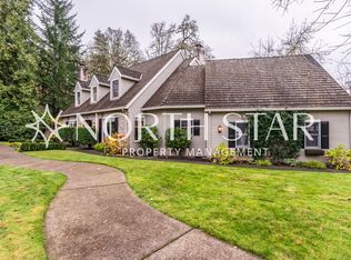14323 Amberwood Cir, Lake Oswego, OR 97035