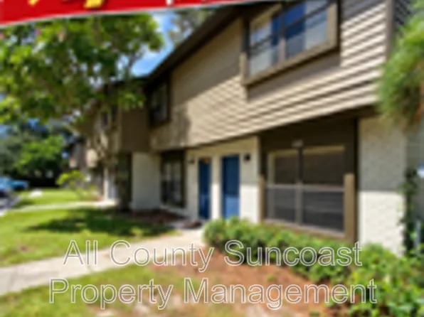 12131 117th St N, Seminole, FL 33778