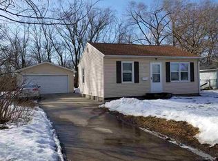 2212 Sumac Ave, Cedar Falls, IA 50613