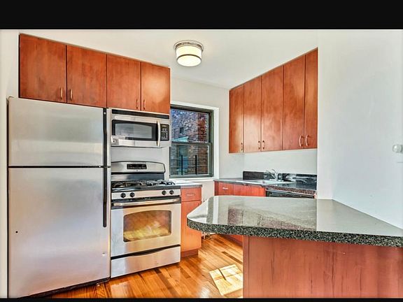 5th image of 20215 42nd Ave #B