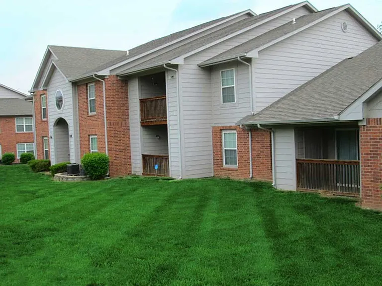 Westgate Apartments — Photo 27