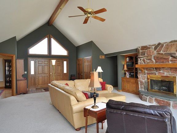 3rd image of 6246 Homestead Dr