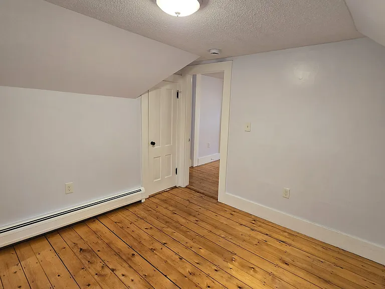 257 Roxbury St #3 — Photo 14