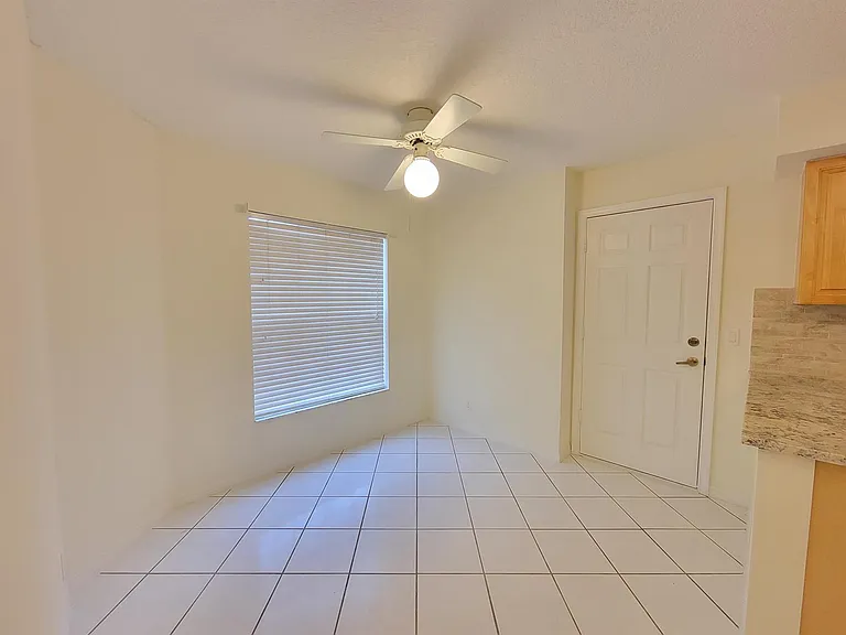 3041 Casa Rio Ct — Photo 10