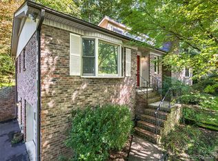 326 Colony Ln, Hendersonville, NC 28791