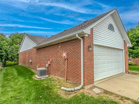 3rd image of 8430 Somerville Dr