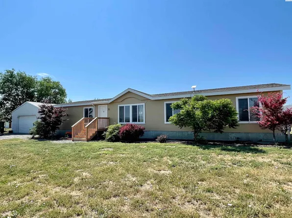 11827 N Peaceful Pr NW, Prosser, WA 99350