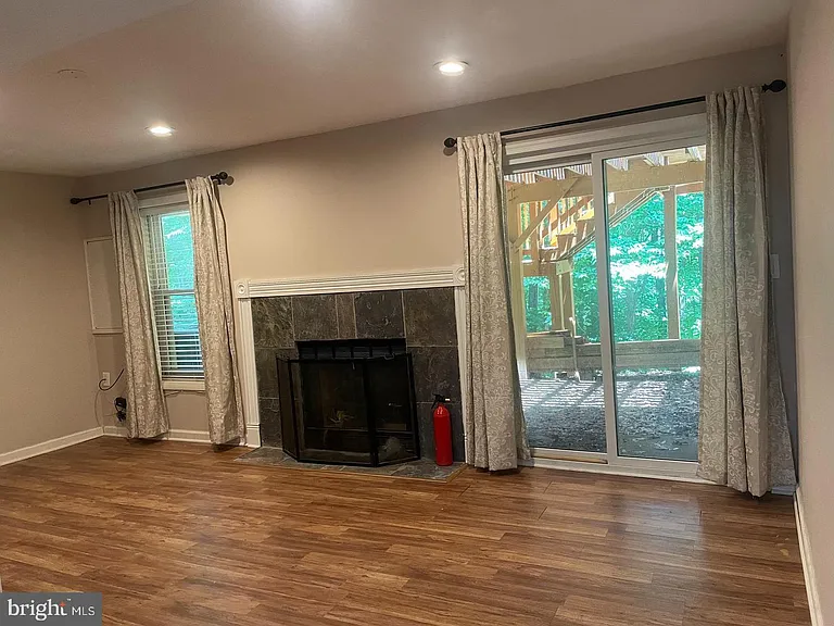 6223 Rathlin Dr — Photo 23