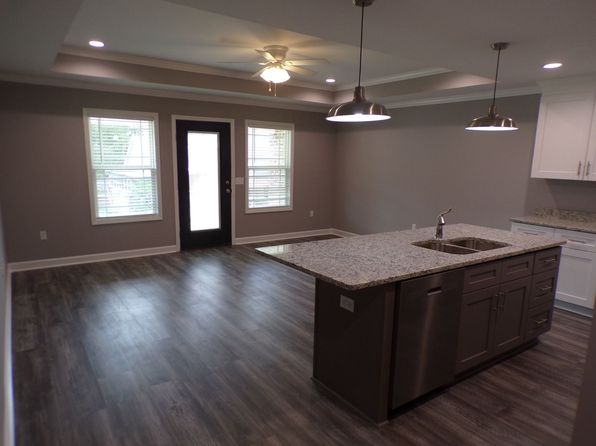 323 Lowe Dr #7