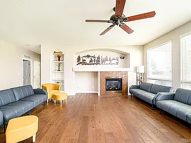 912 Kryptonite Dr — Photo 23