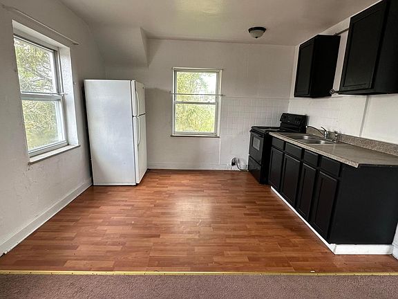 2nd image of 2807 Sunset Blvd APT 2