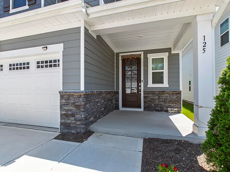 125 Fairport Ln — Photo 4
