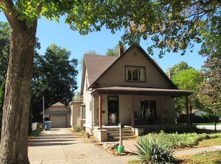 602 S Superior St, Angola, IN 46703
