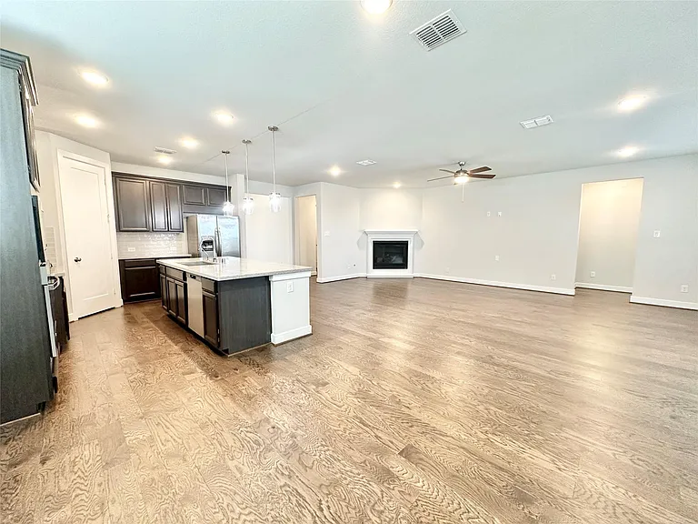 9218 Rocking Plain Ln — Photo 13