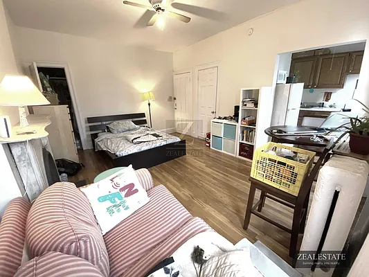 Rented by ZealEstate Group Inc | media 14