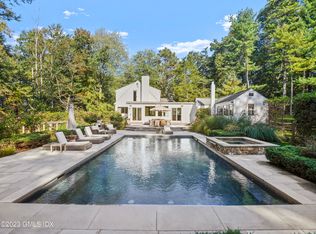 156 Pinewood Rd, Stamford, CT 06903