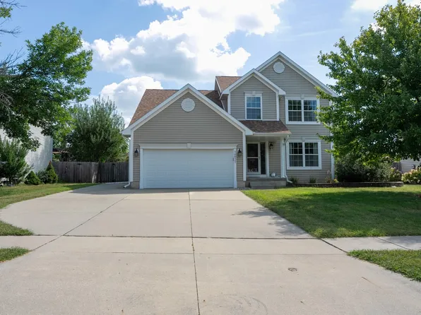 1211 10th Ave SE, Altoona, IA 50009