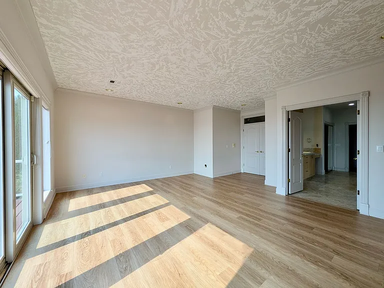 3014 NW Chapin Dr — Photo 25