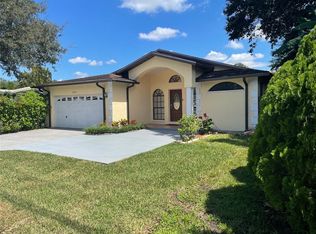 10411 N 46th St, Tampa, FL 33617