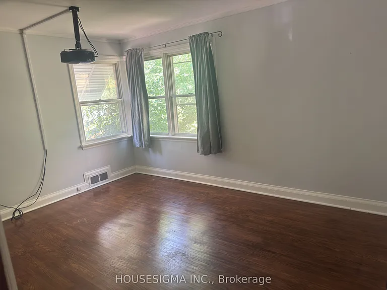 206 Burnett Ave #MAIN — Photo 11