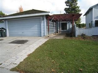 9351 Ivydale Cir, Elk Grove, CA 95758