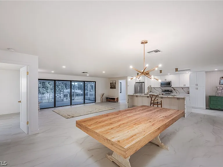 618 Santa Margerita Ln — Photo 9