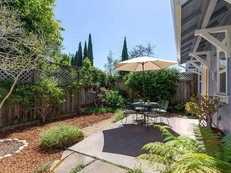 116 Goss Ct — Photo 6