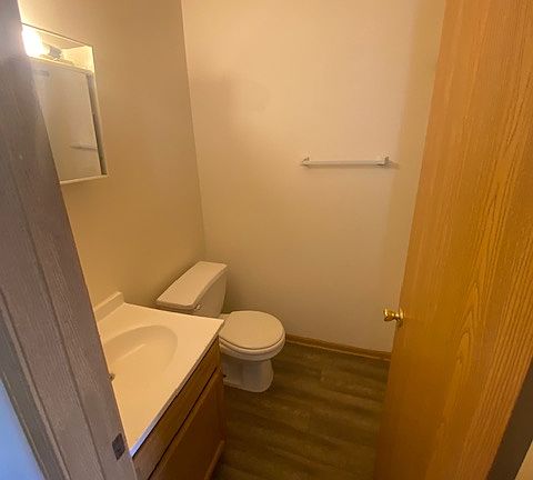 2nd image of 1036 Cherry Dr #11