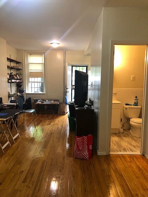 1st image of 224 Howard Ave #1