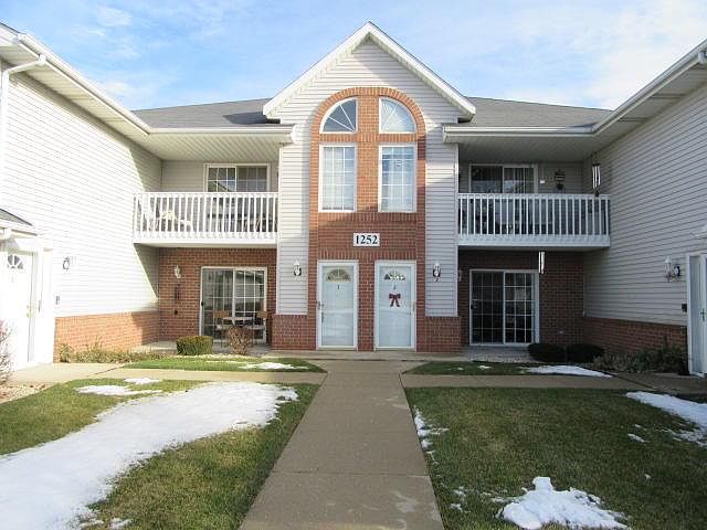 1st image of 1252 Village Centre Dr Unit 3