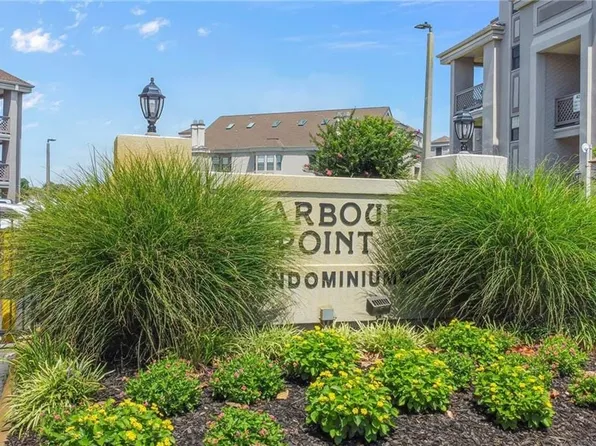 421 Harbour Point #304, Virginia Beach, VA 23451