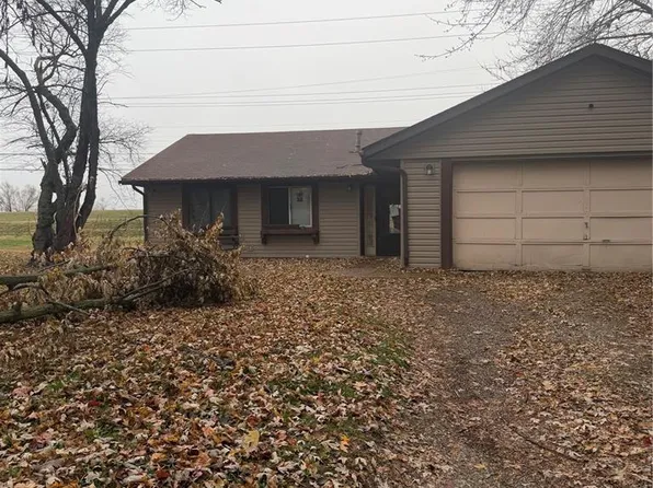 90 W Adams Dr, Cahokia, IL 62206