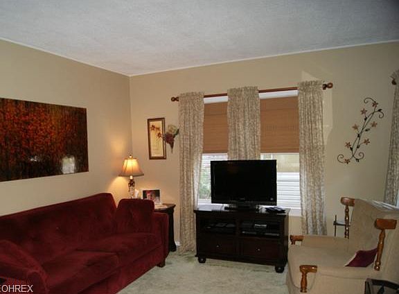 3rd image of 239 5th St NE