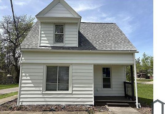 2nd image of 4276 E 164th St