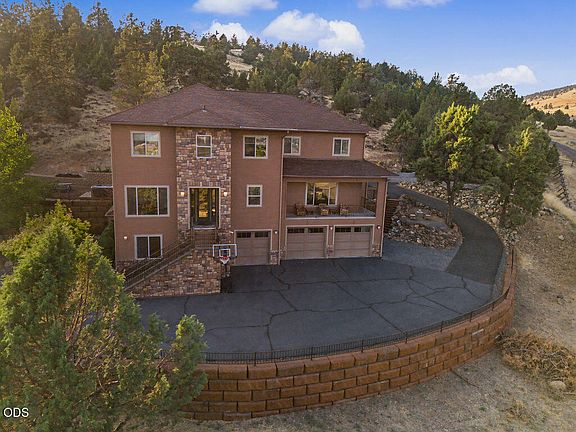 2nd image of 2706 Vale Rd