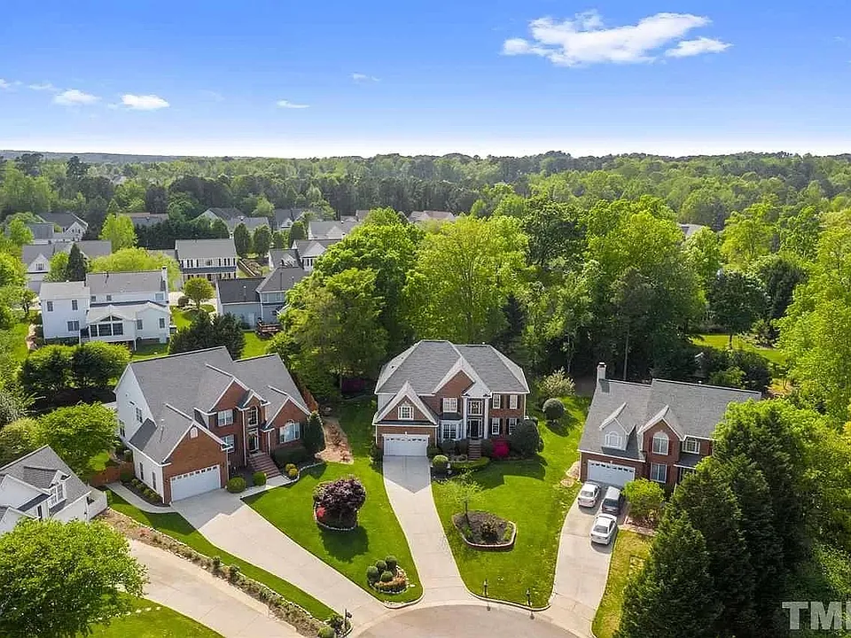104 Kempmill Ct