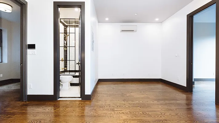 Rented by Nooklyn NYC LLC | media 39