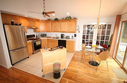 2nd image of 7 Cresson Ave
