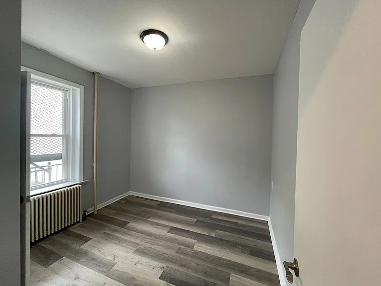 421 Central Ave — Photo 12