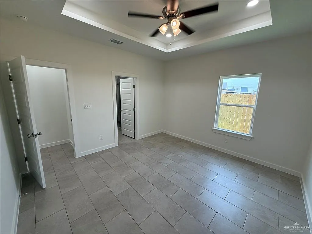 3 bed, 2.0 bath, 1140 sqft, $1,350 — Photo 4
